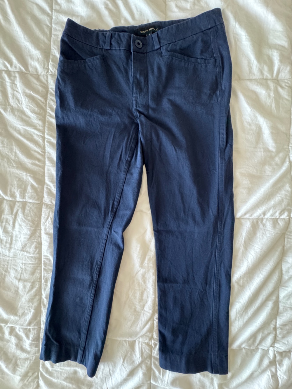 Banana Republic Cropped Chino Pants  Navy Blue Size 4 EUC Stretch Mid Rise